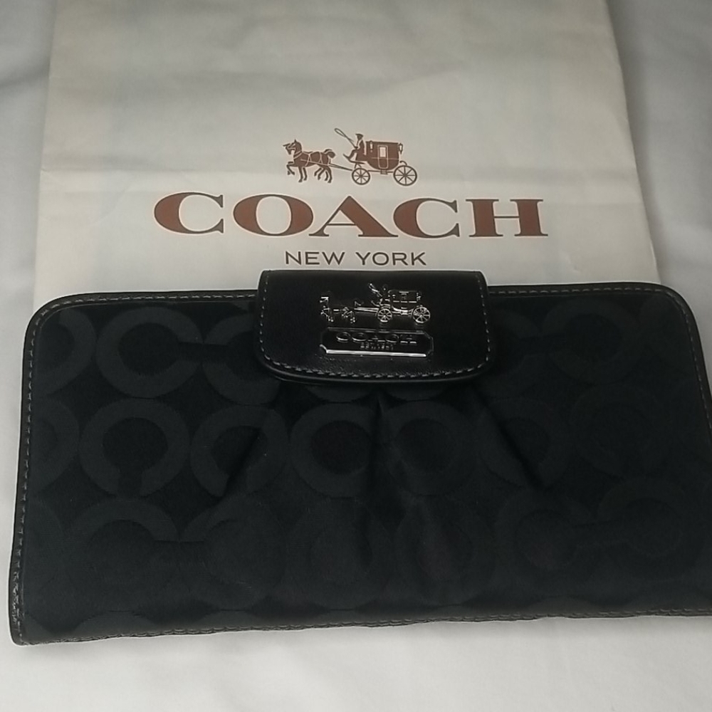 Coach wallet